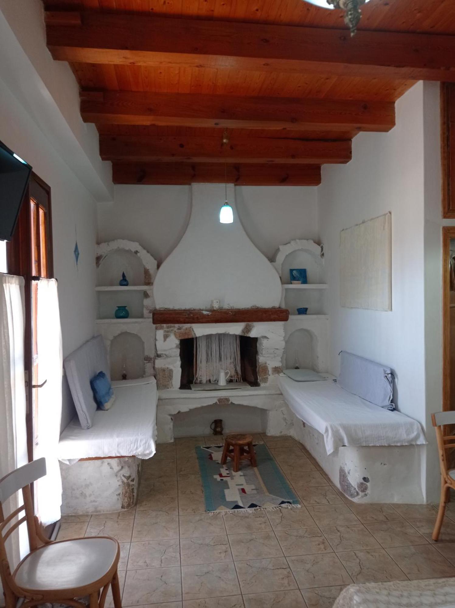 Harmonic Place Loutraki الغرفة الصورة